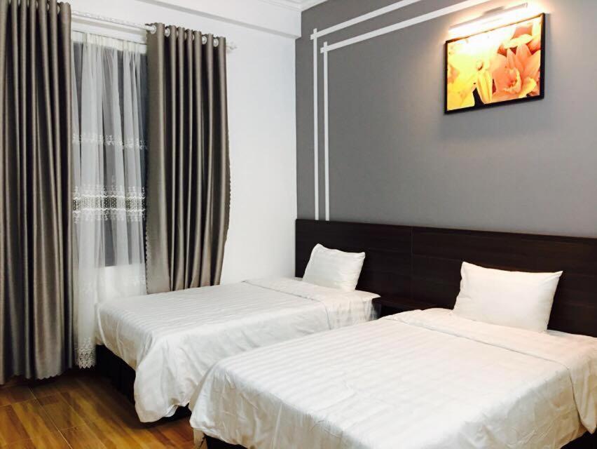 Hotel Mini Phu Tho Buitenkant foto